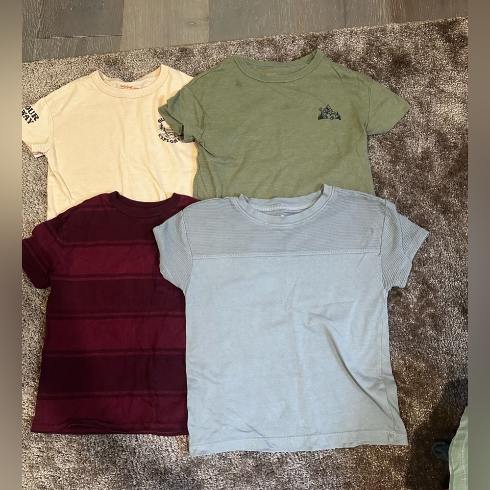 Boys tops size
4/5